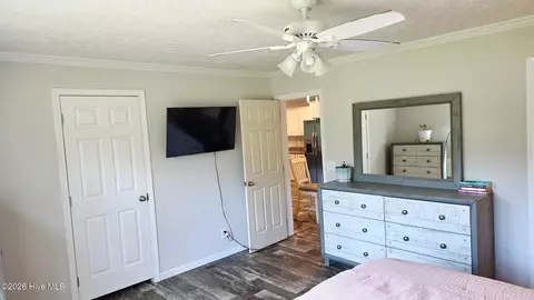 Bedroom - 2094 Traders Neck Rd, Hampstead, NC 28443 photo 2 of 2