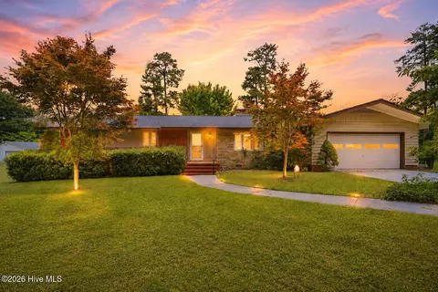 1020 Longshore Dr, Snow Hill, NC 28580
