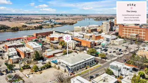 118 Dock St #8, Wilmington, NC 28401