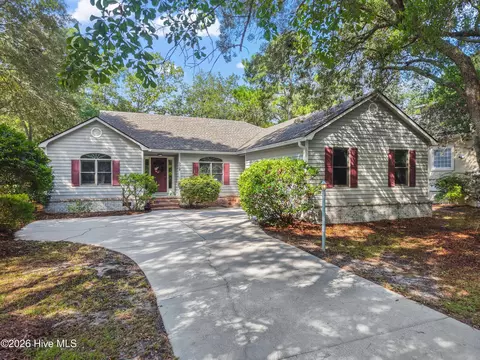 528 Genoes Point Rd SW, Supply, NC 28462