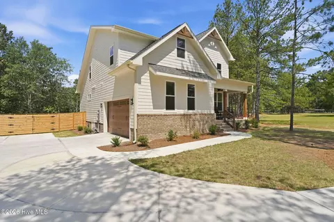 Exterior - 3 Sapphire Ct, Pinehurst, NC 28374 photo 2 of 14