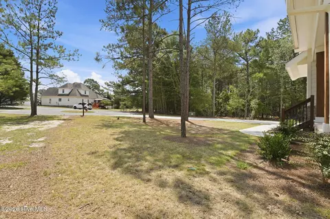 Exterior - 3 Sapphire Ct, Pinehurst, NC 28374 photo 3 of 14