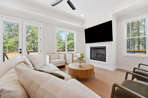 Living - 3 Sapphire Ct, Pinehurst, NC 28374 photo 1 of 2
