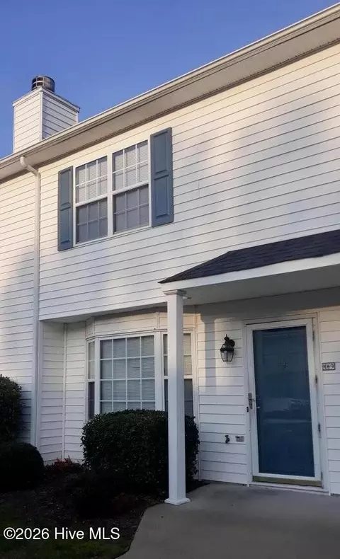 3923 S Sterling Pointe Dr #MM9, Winterville, NC 28590