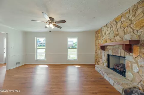 Living - 3974 Willowood Rd, Martinez, GA 30907 photo 2 of 4