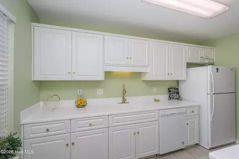 Kitchen - 10 Charlestowne Dr, Augusta, GA 30907 photo 1 of 6
