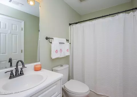 Bath - 10 Charlestowne Dr, Augusta, GA 30907 photo 3 of 4