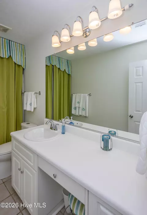 Bath - 10 Charlestowne Dr, Augusta, GA 30907 photo 2 of 4