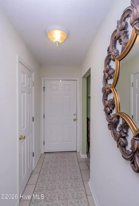 Entry Way - 10 Charlestowne Dr, Augusta, GA 30907 photo 2 of 3