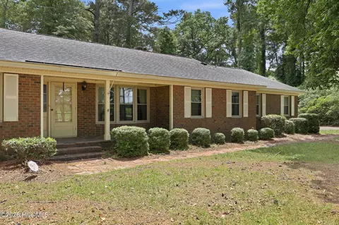 Exterior - 841 Highway 123 S, Hookerton, NC 28538 photo 1 of 5