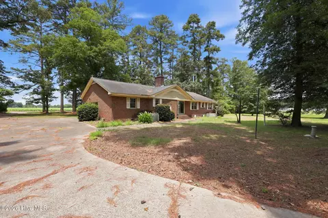 Exterior - 841 Highway 123 S, Hookerton, NC 28538 photo 5 of 5