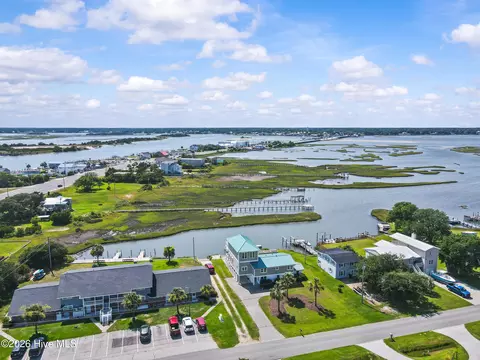 View/Area - 113 Cedar Ln, Cedar Point, NC 28584 photo 3 of 15