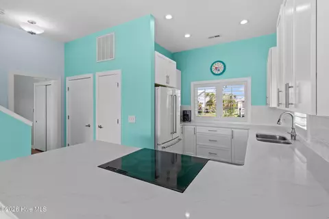 Kitchen - 113 Cedar Ln, Cedar Point, NC 28584 photo 4 of 5