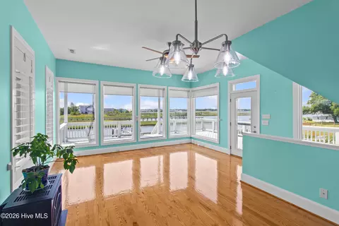 Dining - 113 Cedar Ln, Cedar Point, NC 28584 photo 1 of 3