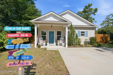 119 NE 11th St, Oak Island, NC 28465