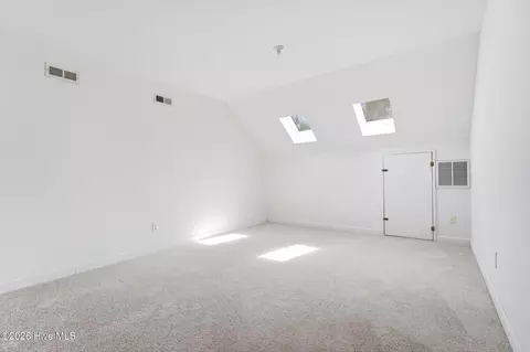 Bedroom - 27 Mcmichael Dr, Pinehurst, NC 28374 photo 1 of 10