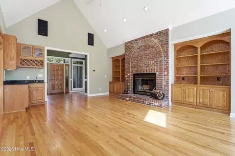 Living - 27 Mcmichael Dr, Pinehurst, NC 28374 photo 3 of 7
