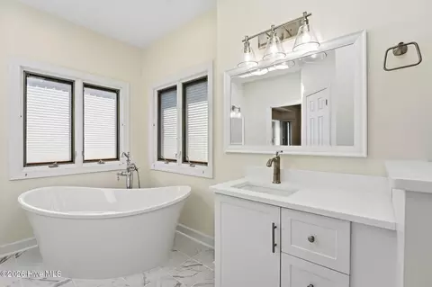 Bath - 27 Mcmichael Dr, Pinehurst, NC 28374 photo 3 of 6