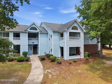 120 Breezewood Dr #C, Greenville, NC 27858