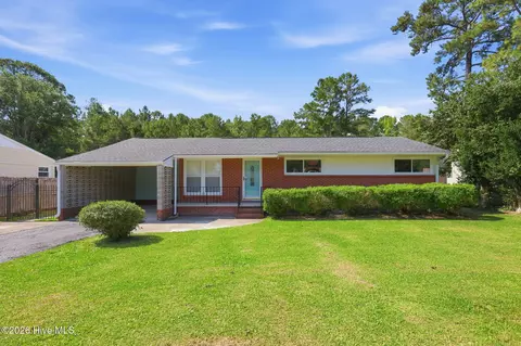 125 Bryan Blvd, Havelock, NC 28532