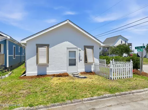 501 N 11th St, Morehead City, NC 28557