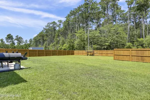 Exterior - 821 Cooke Dr, Hubert, NC 28539 photo 2 of 3