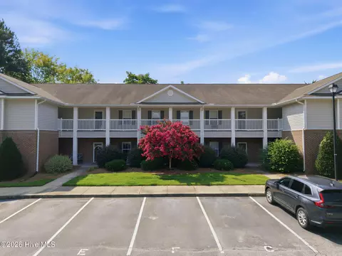 2412 King Richard Ct #H, Greenville, NC 27858
