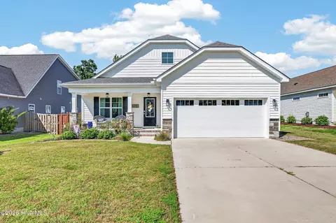115 Emerson Ln, Sneads Ferry, NC 28460