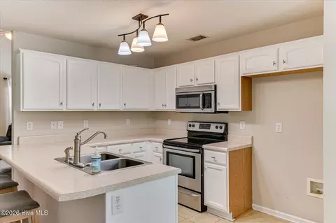 Kitchen - 4478 Galway Dr, Evans, GA 30809 photo 3 of 4