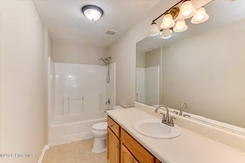 Bath - 4478 Galway Dr, Evans, GA 30809 photo 1 of 2