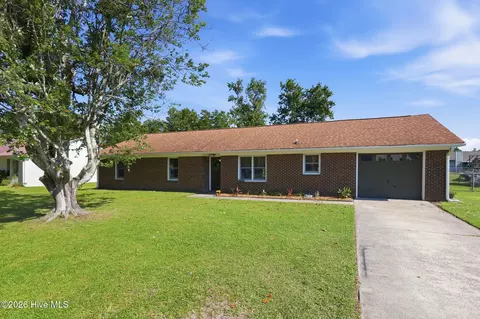1706 Carolina Ave, Newport, NC 28570