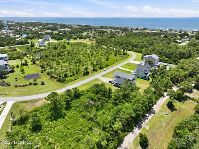 134 Westbay Cir, Harkers Island, NC 28531