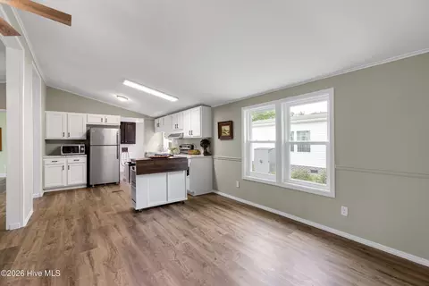 406 Ensign Ct, Hampstead, NC 28443 photo 17