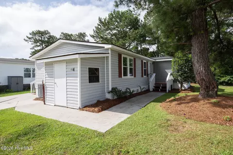 406 Ensign Ct, Hampstead, NC 28443 photo 1