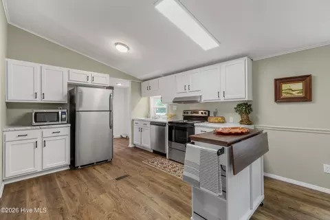 406 Ensign Ct, Hampstead, NC 28443 photo 13