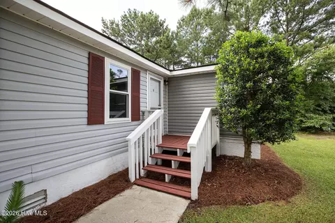 406 Ensign Ct, Hampstead, NC 28443 photo 6