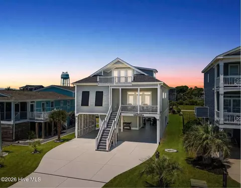 3214 E Dolphin Dr, Oak Island, NC 28465