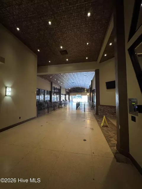Entry Way - 936 Broad St #412, Augusta, GA 30901 photo 5 of 6
