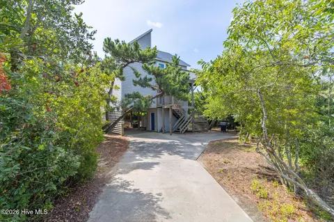 131 Hillside Ct, Duck, NC 27949 photo 2
