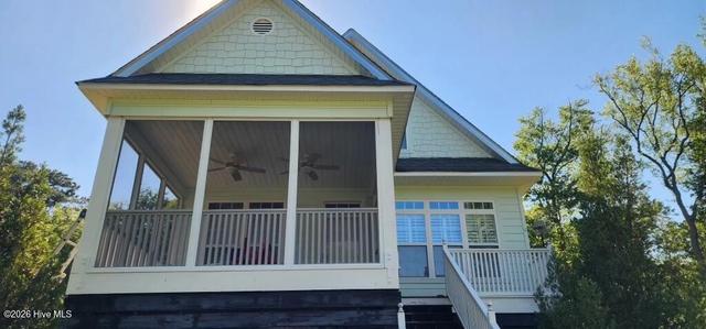 97 Woodbury Rd, Elizabethtown, NC 28337