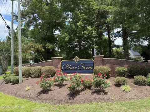 1802 Arctic Tern Ct, Morehead City, NC 28557