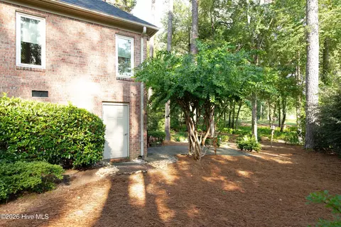 Exterior - 18 Oxton Cir, Pinehurst, NC 28374 photo 13 of 24