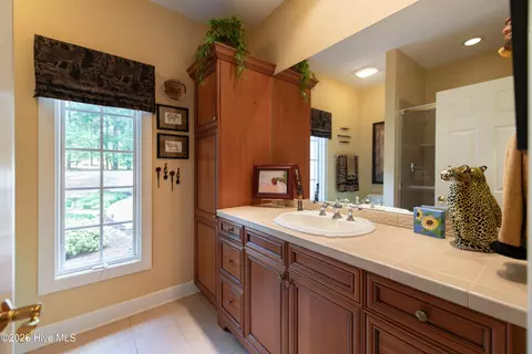 Bath - 18 Oxton Cir, Pinehurst, NC 28374 photo 10 of 10