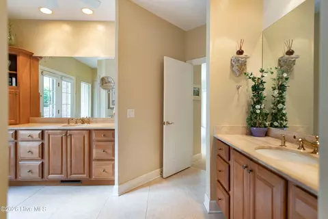 Bath - 18 Oxton Cir, Pinehurst, NC 28374 photo 7 of 10