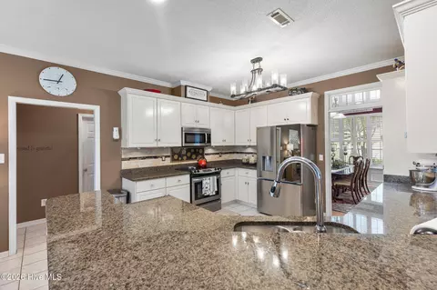 Kitchen - 5104 Windmill Pl, Evans, GA 30809 photo 4 of 4