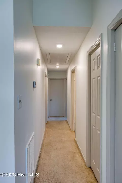 Entry Way - 682 Cherry Rd, Washington, NC 27889 photo 2 of 2