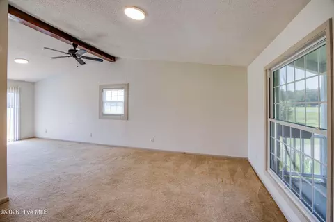 Living - 682 Cherry Rd, Washington, NC 27889 photo 3 of 3