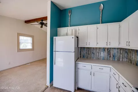 Kitchen - 682 Cherry Rd, Washington, NC 27889 photo 4 of 5