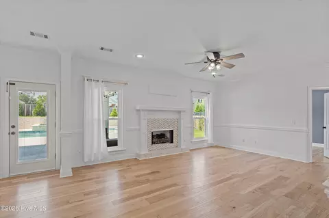 Living - 5145 Windmill Pl, Evans, GA 30809 photo 6 of 6