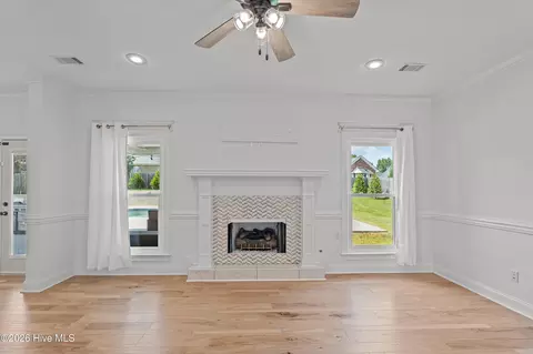 Living - 5145 Windmill Pl, Evans, GA 30809 photo 3 of 6